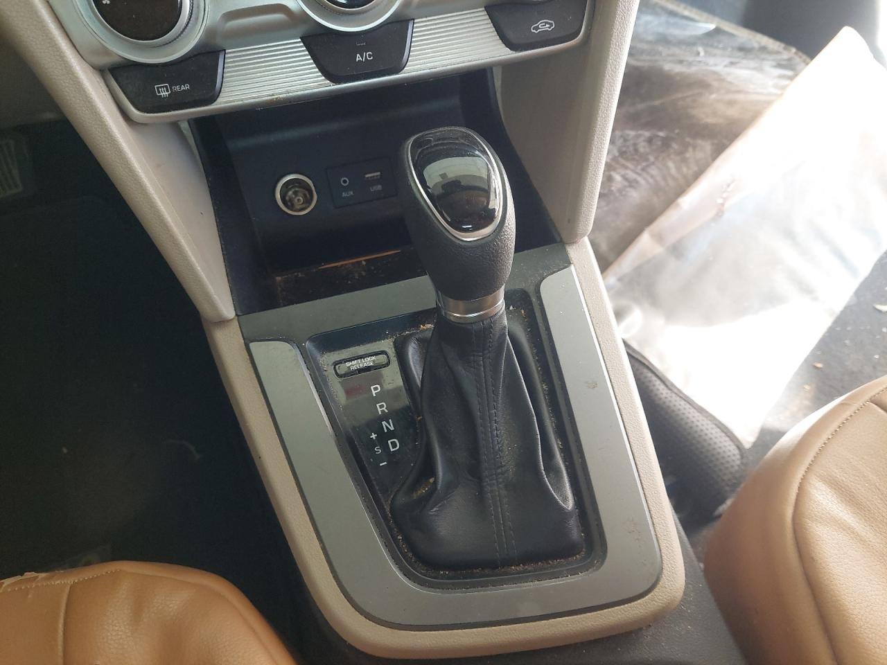 KMHD741C2LU024211 - 2020 Hyundai ELENTRA - #81393244