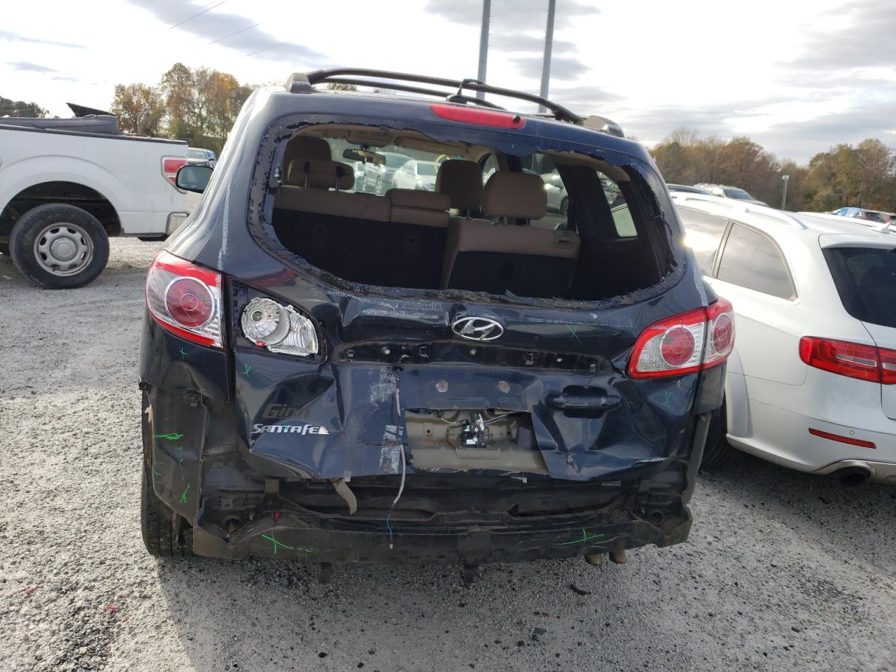 2012 Hyundai Santa Fe - Image 6