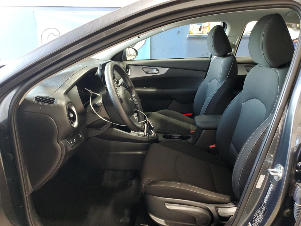 2023 Kia Forte - Image 7