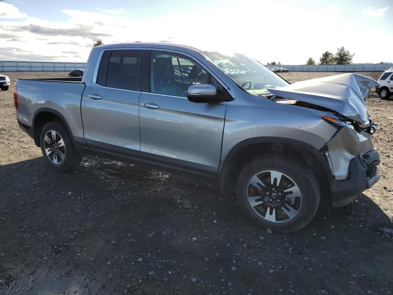 2020 Honda Ridgeline - Image 4