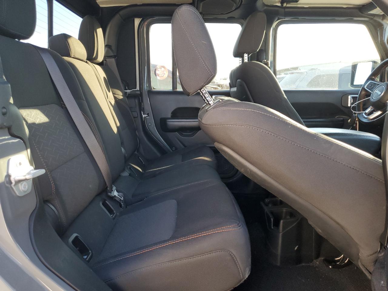 2021 Jeep Gladiator - Image 10
