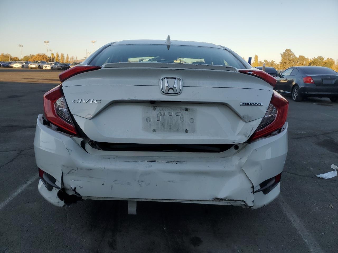 2018 Honda Civic Touring VIN: JHMFC1F9XJX011298 Lot: 79711474