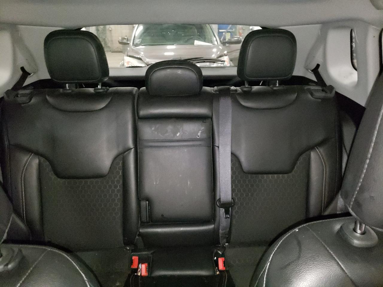 2018 Jeep Compass - Image 10