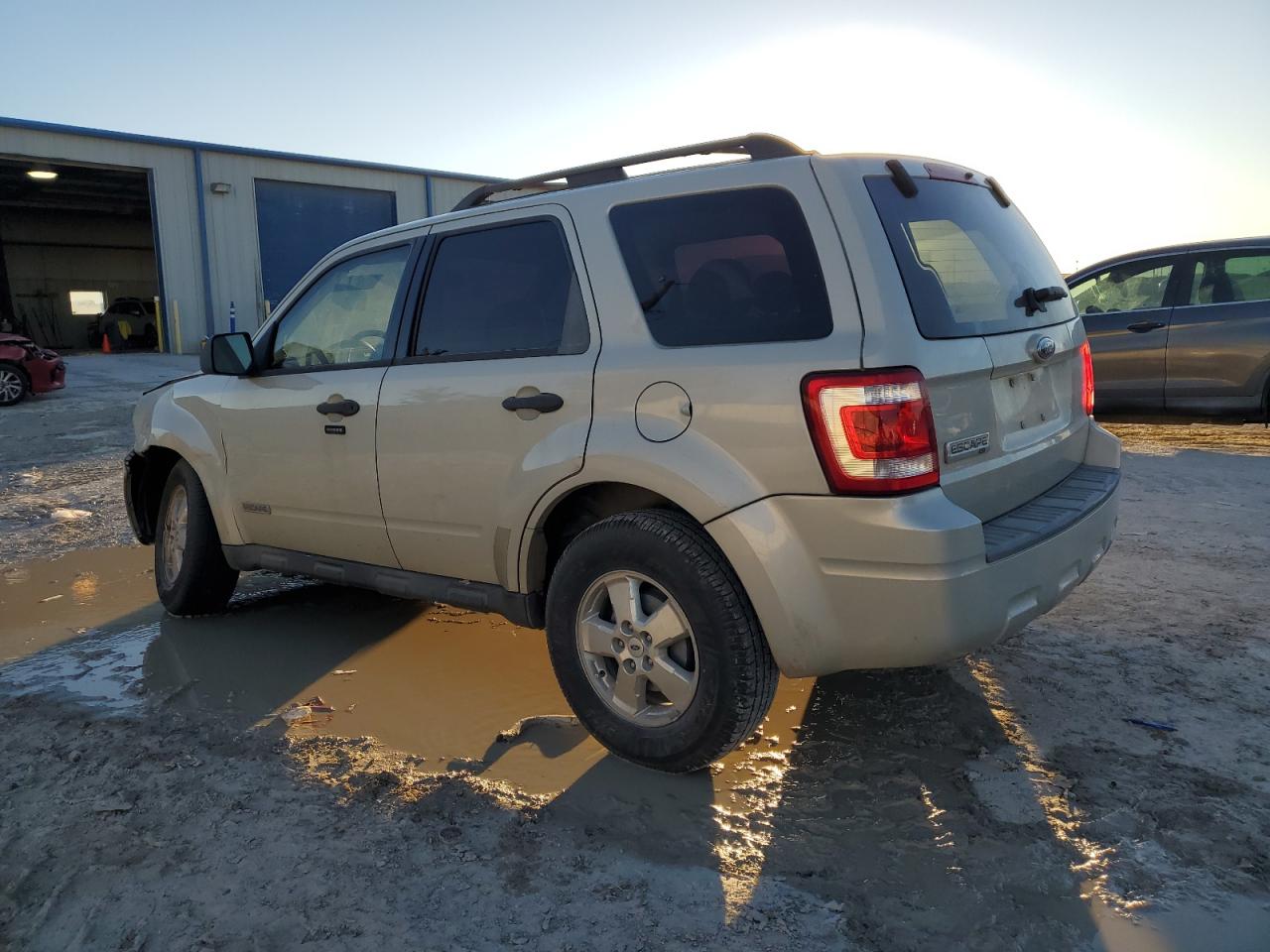 2008 Ford Escape - Image 2