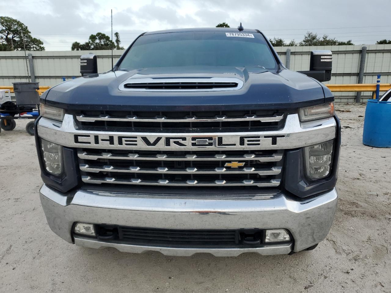 2022 Chevrolet Silverado - Image 5
