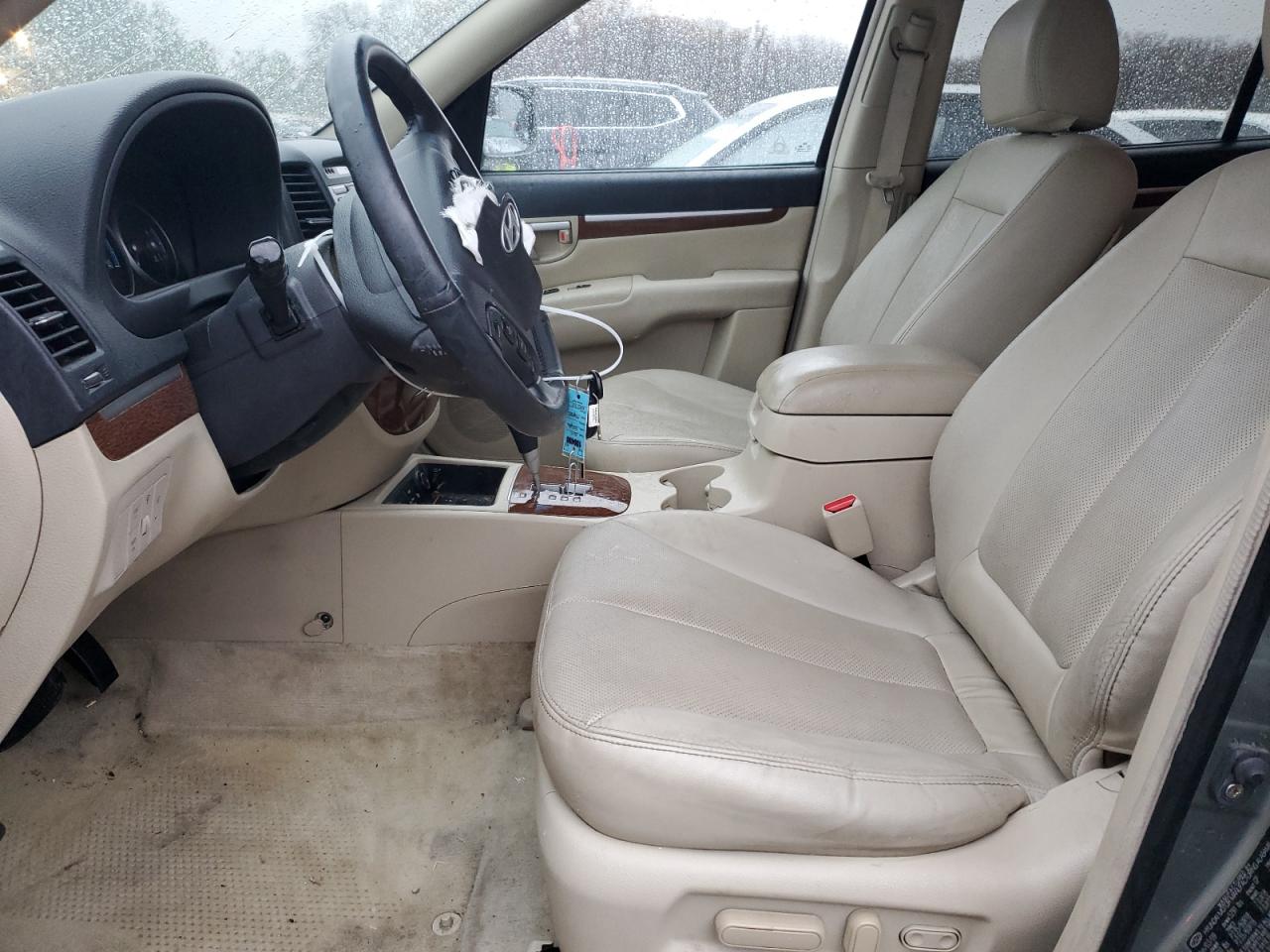 2009 Hyundai Santa Fe - Image 7