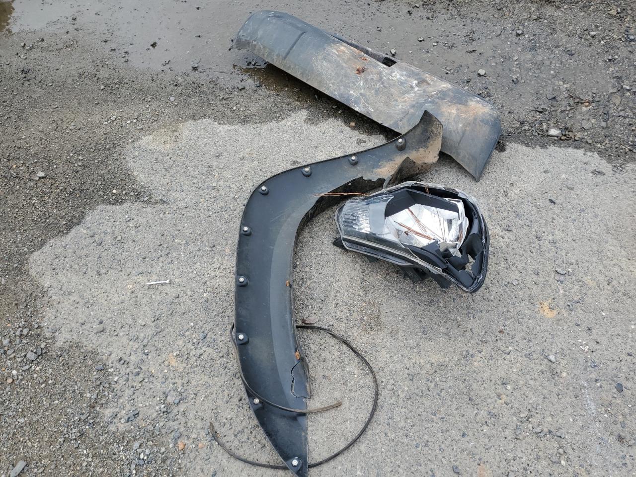2014 Toyota Tacoma - Image 12