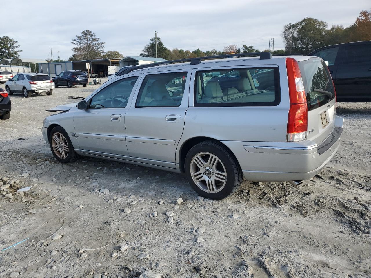 2006 Volvo V70 - Image 2