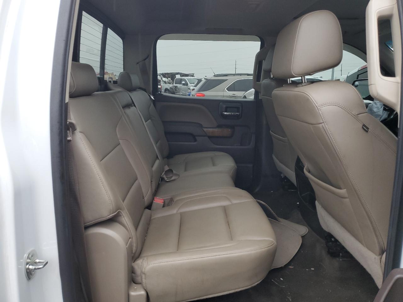 2016 GMC Sierra - Image 10