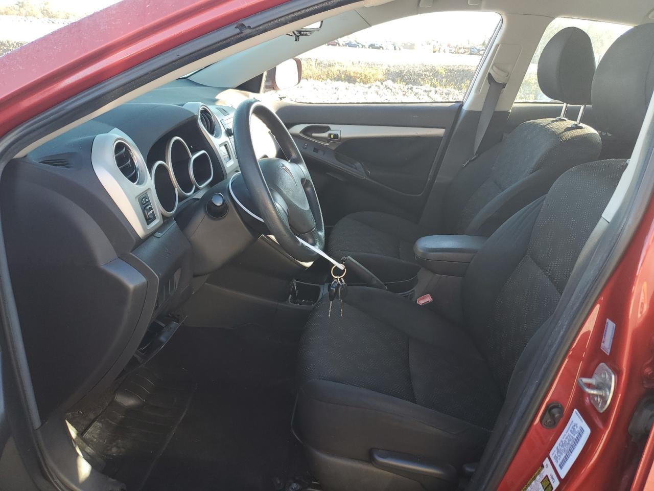 2009 Pontiac Vibe - Image 7