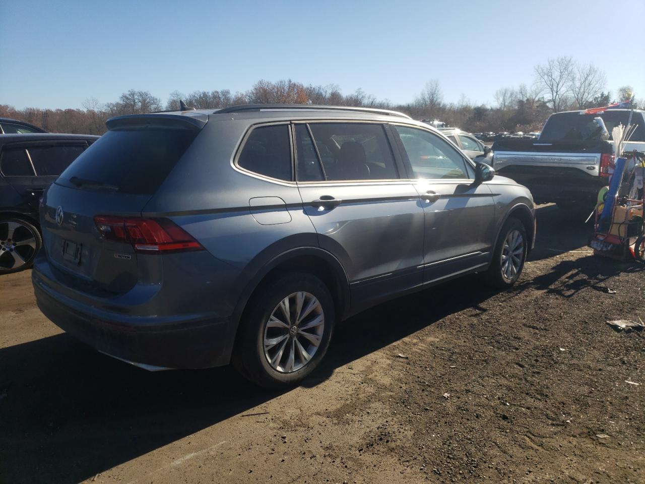 2020 Volkswagen Tiguan - Image 3