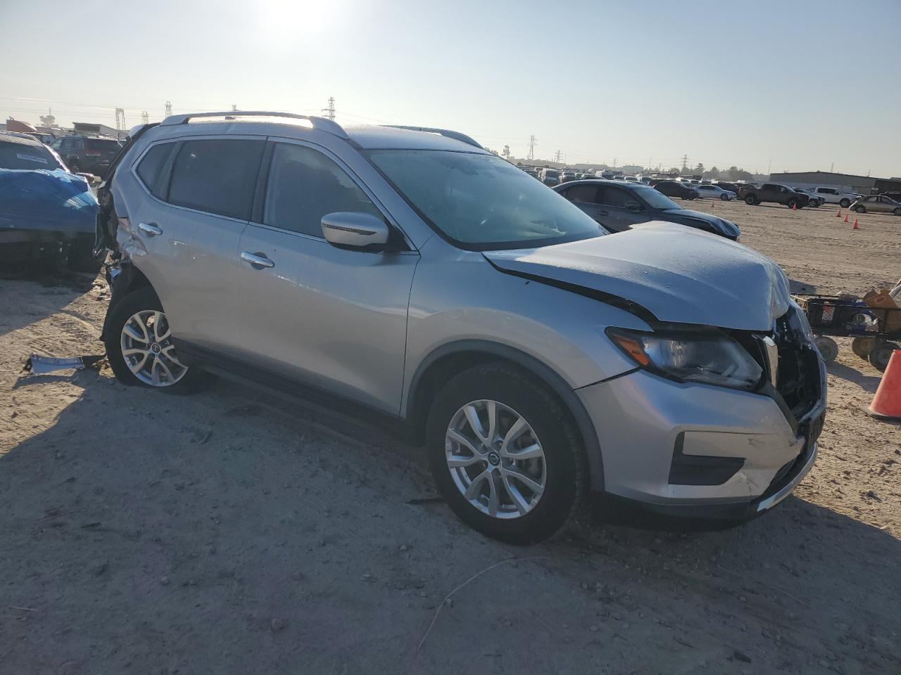 2020 Nissan Rogue - Image 4