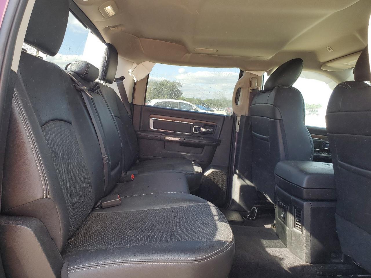 2017 RAM 1500 - Image 10