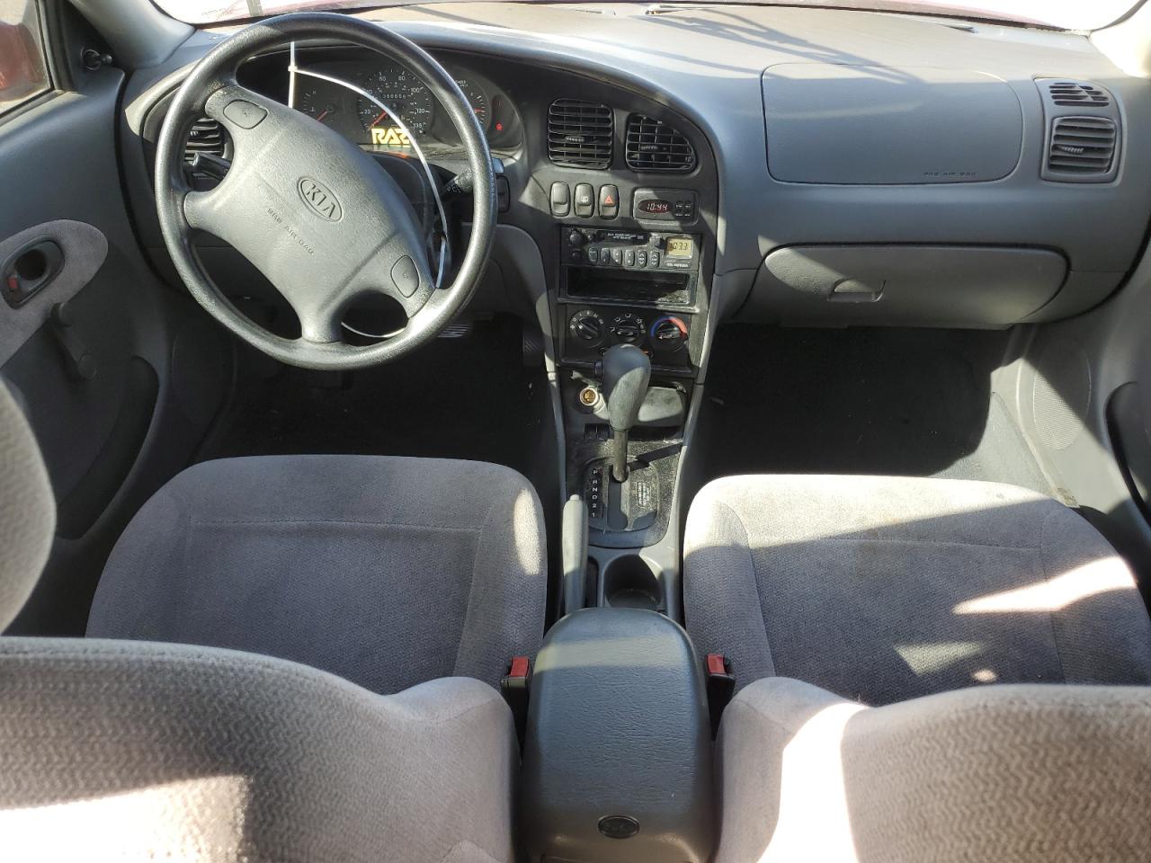 2001 Kia Sephia - Image 8