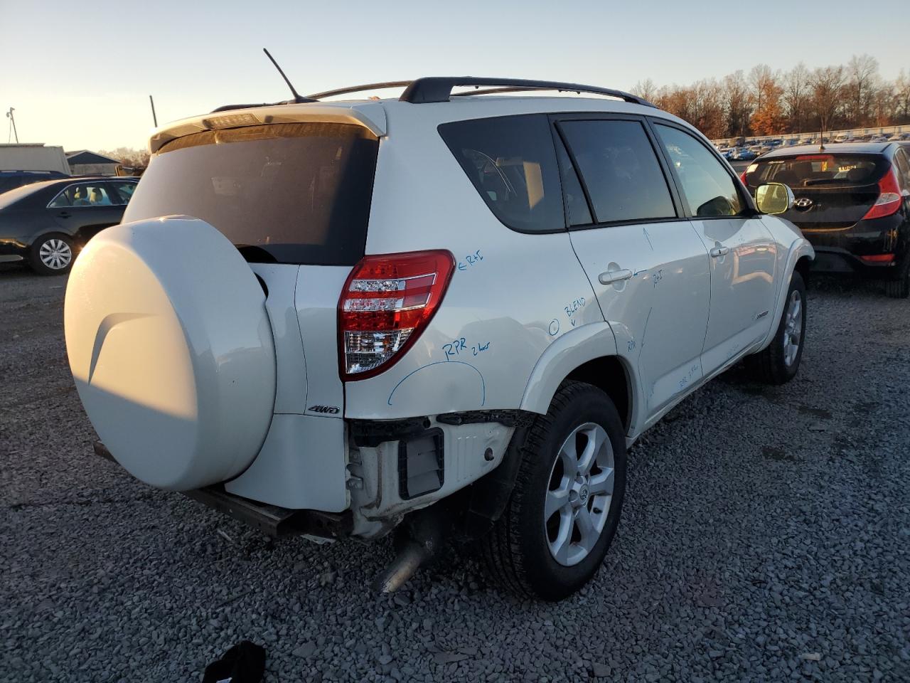 2011 Toyota RAV 4 - Image 3