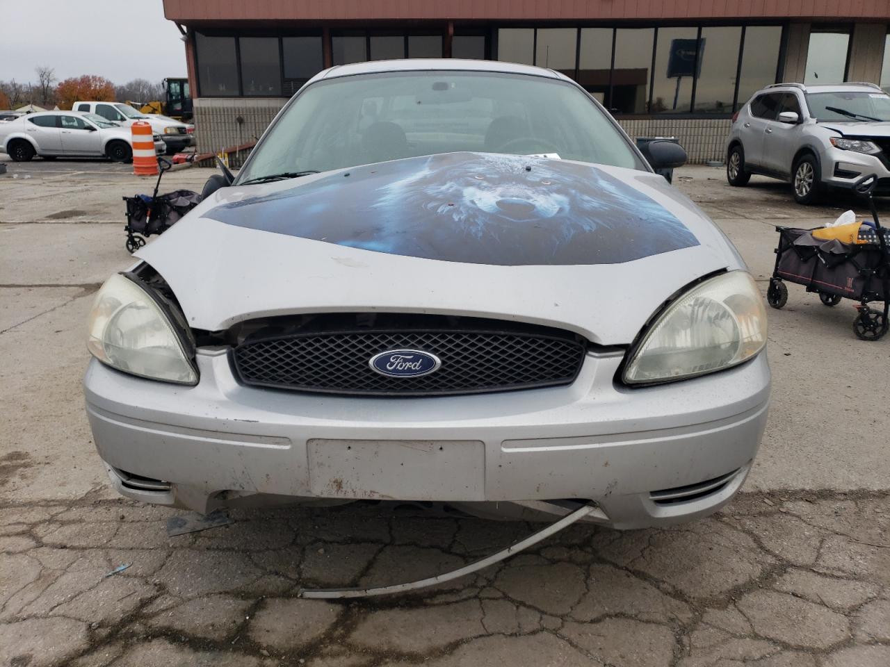 2005 Ford Taurus - Image 5