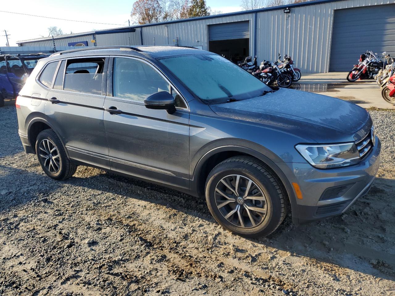 2021 Volkswagen Tiguan - Image 4