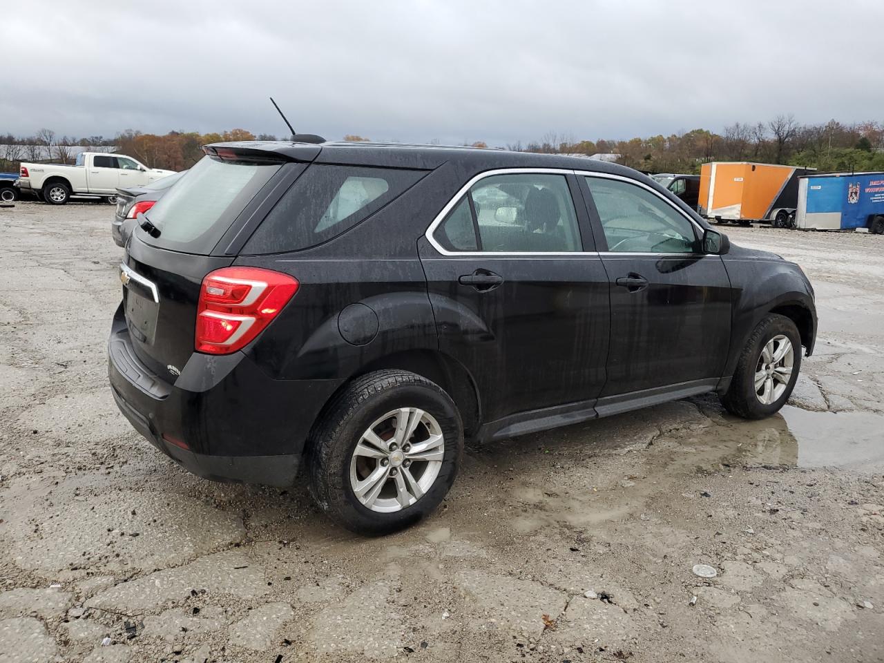 2017 Chevrolet Equinox - Image 3