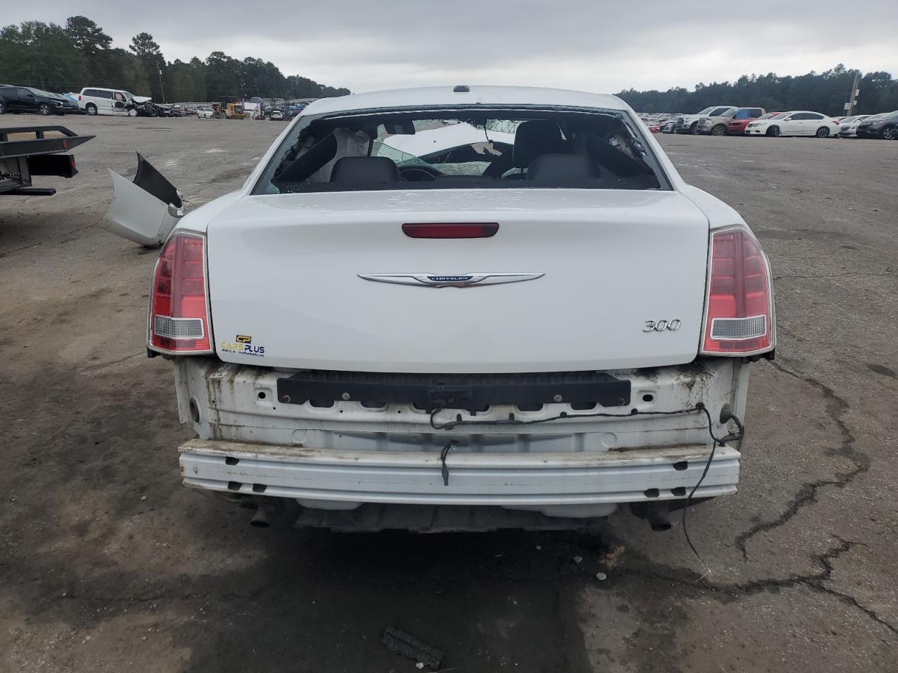 2013 Chrysler 300 - Image 6