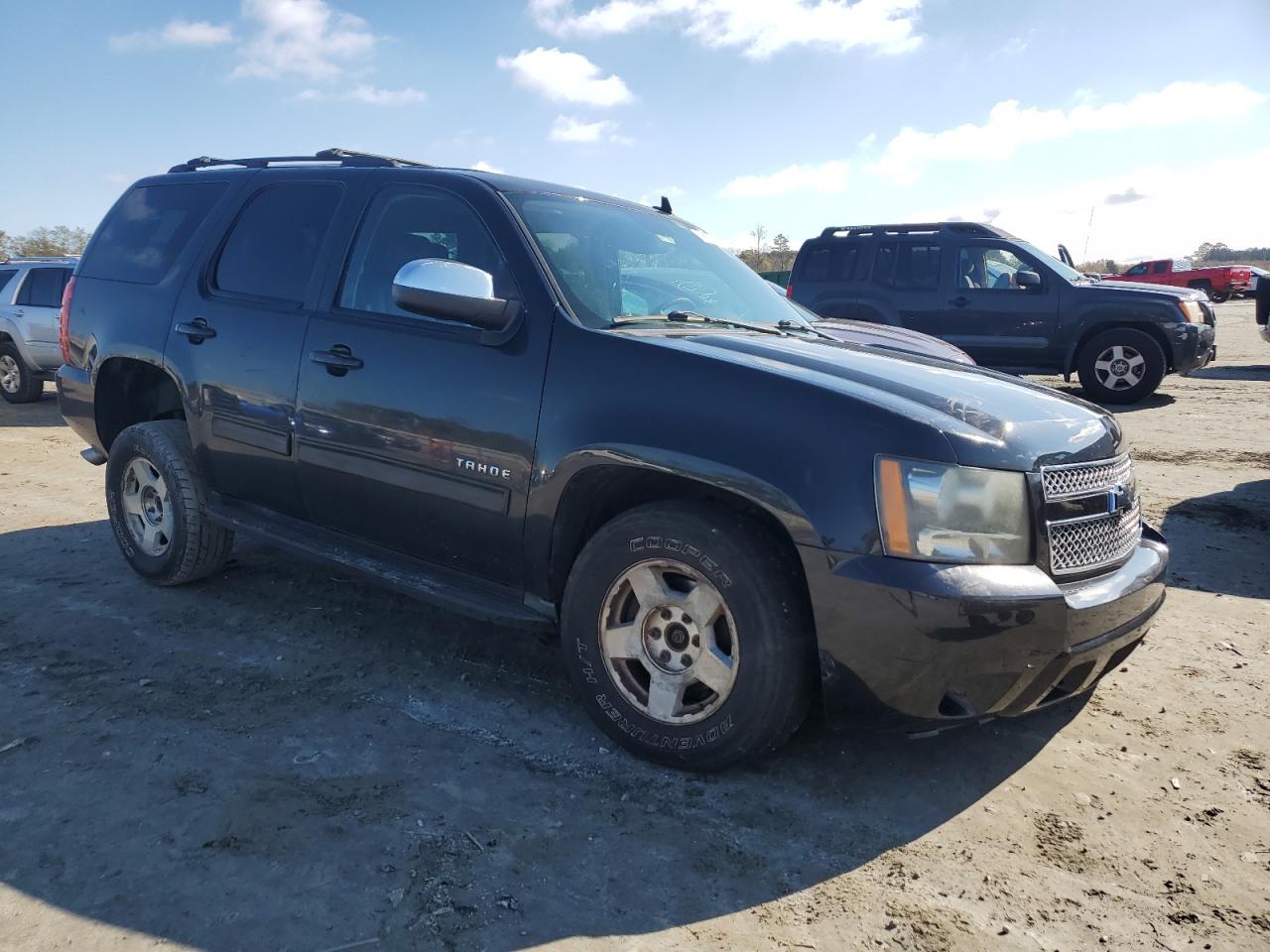 2011 Chevrolet Tahoe - Image 4