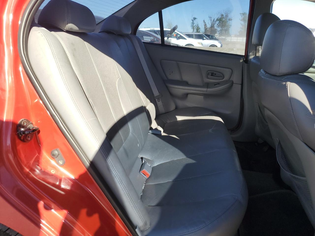 2004 Hyundai Elantra - Image 10