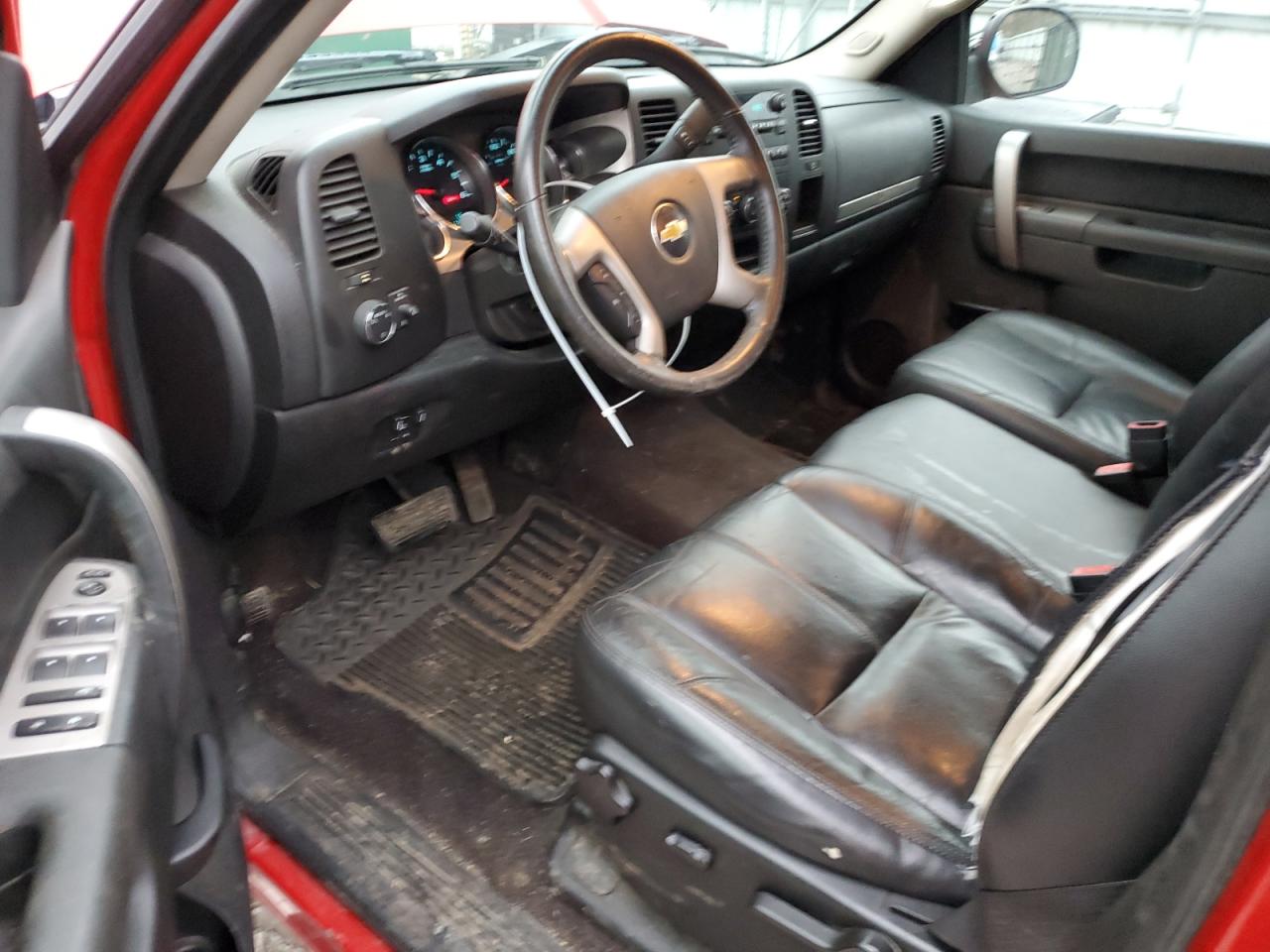 2010 Chevrolet Silverado - Image 8