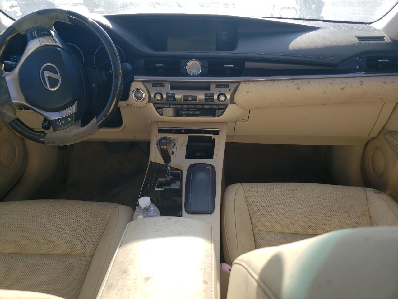 2014 Lexus ES - Image 8