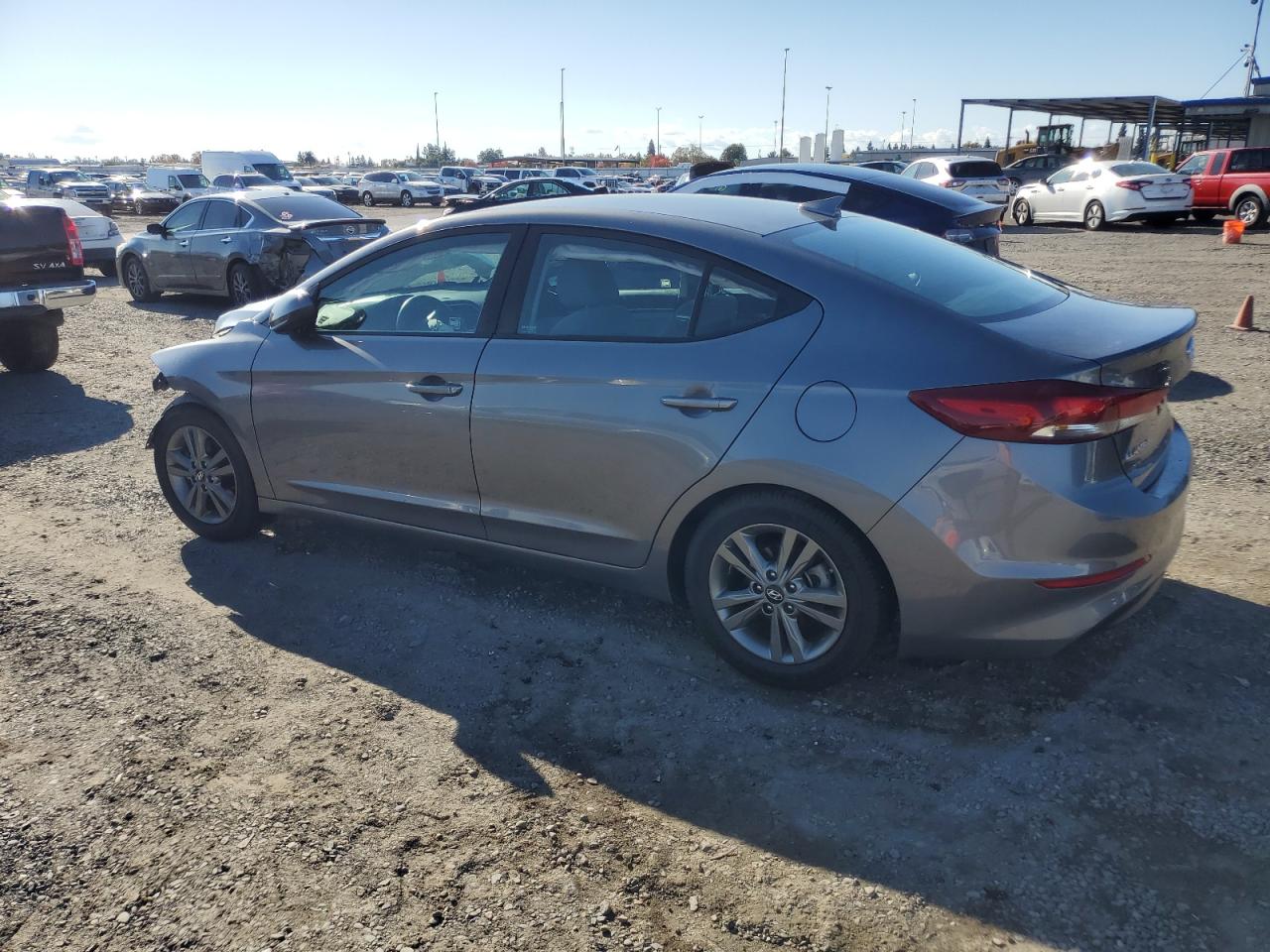 2018 Hyundai Elantra - Image 2