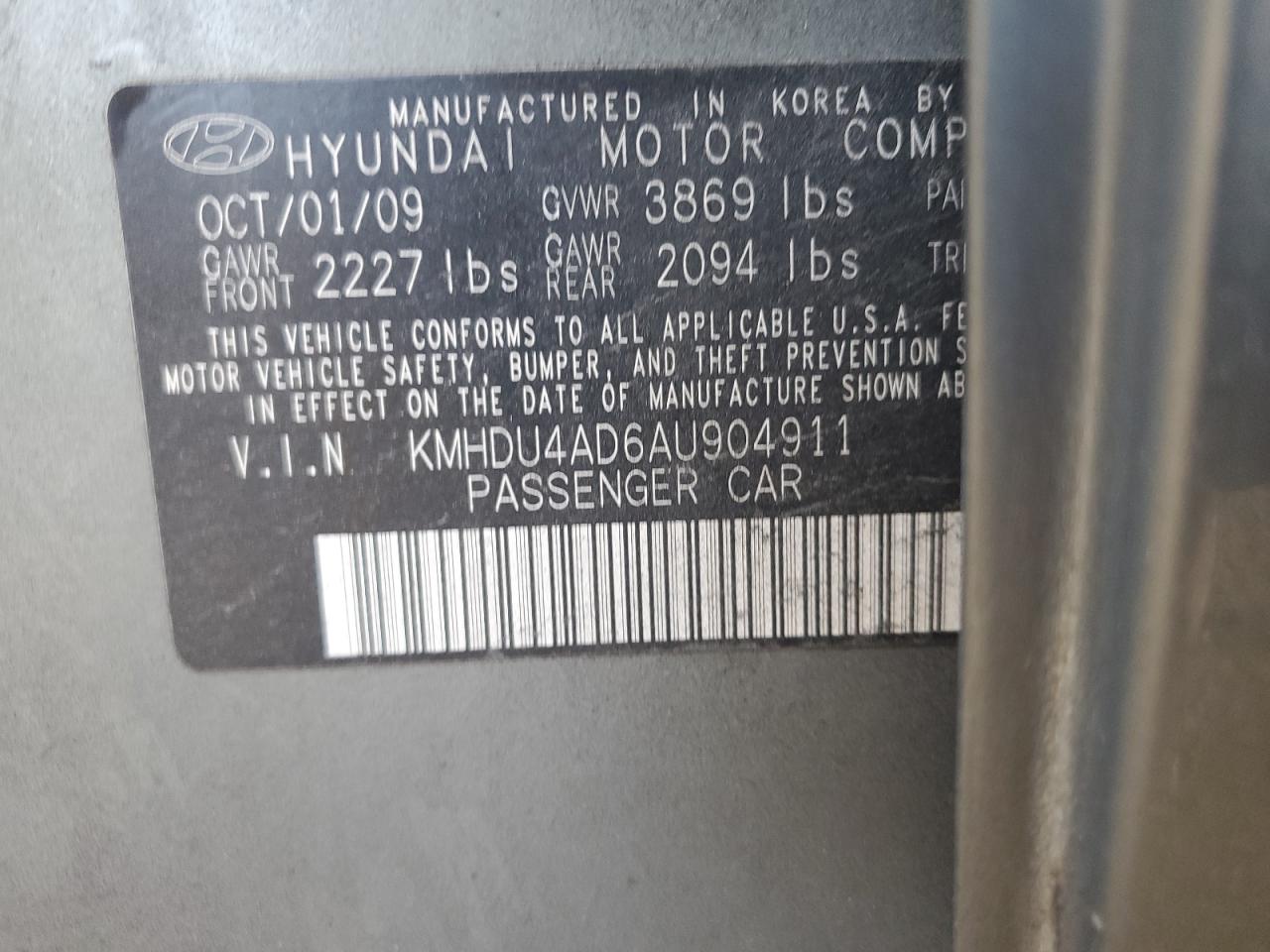 2010 Hyundai Elantra - Image 12
