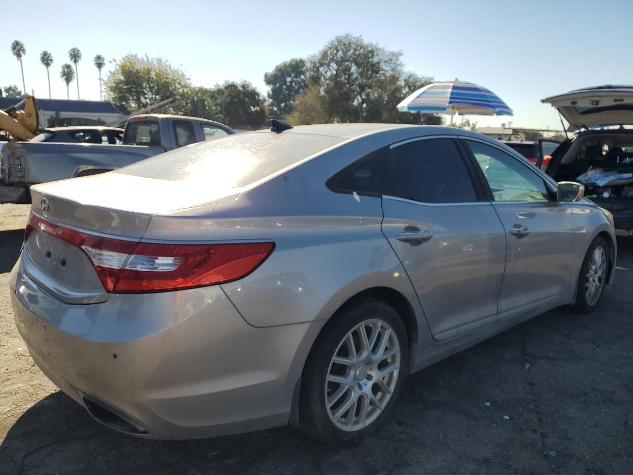 VIN KMHFH4JG3DA214336 2013 HYUNDAI AZERA no.3