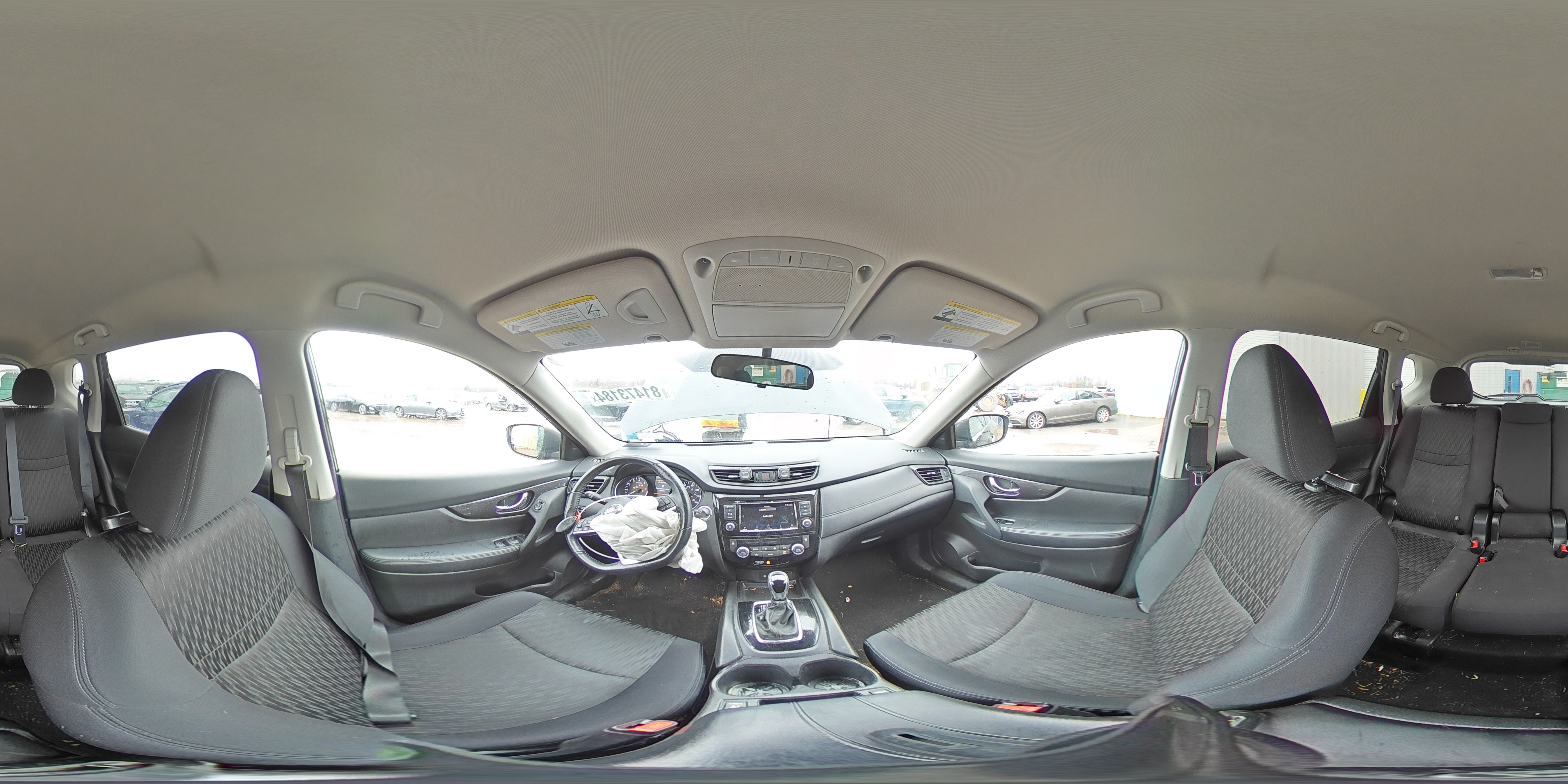 2018 Nissan Rogue - Image 13