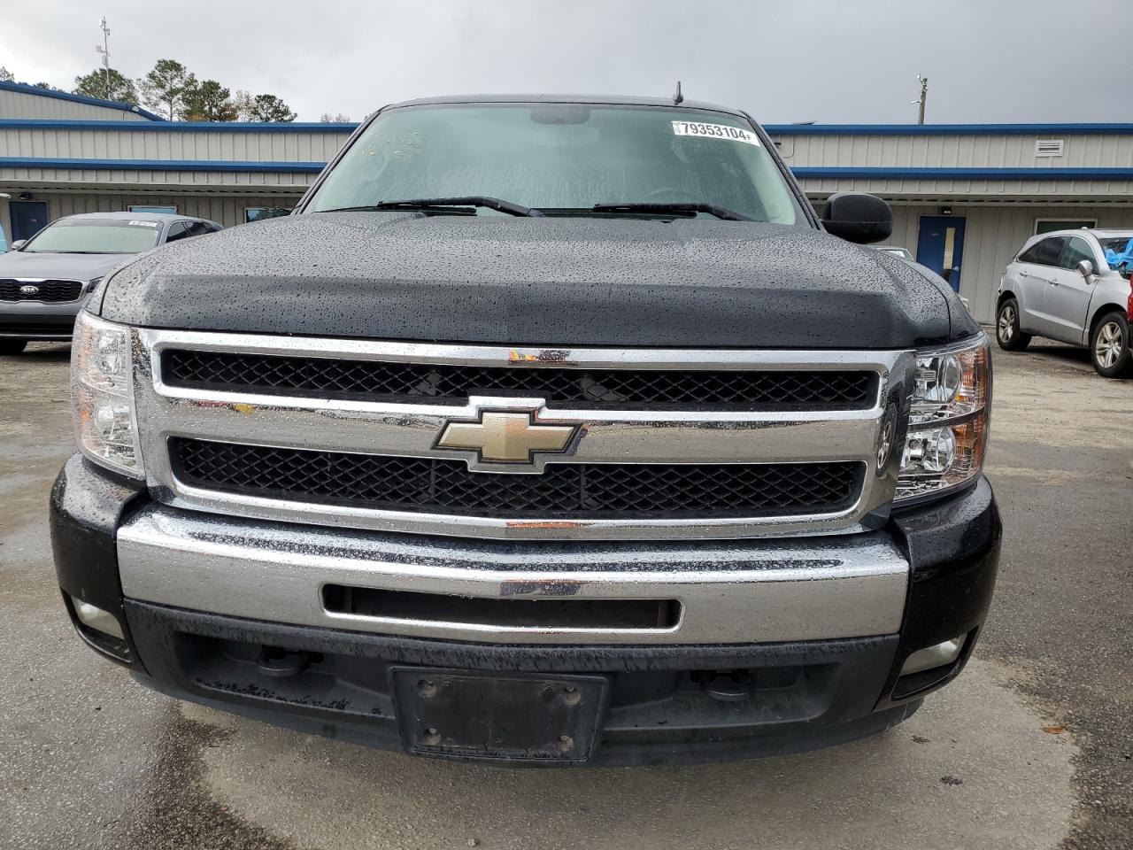 2011 Chevrolet Silverado - Image 5