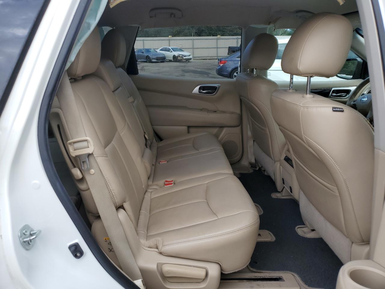 2014 Nissan Pathfinder - Image 11