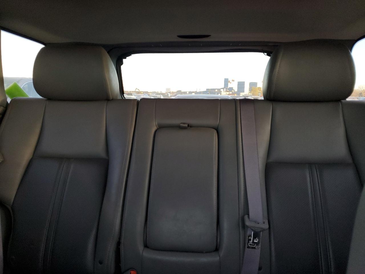2005 Jeep Grand Cherokee - Image 10