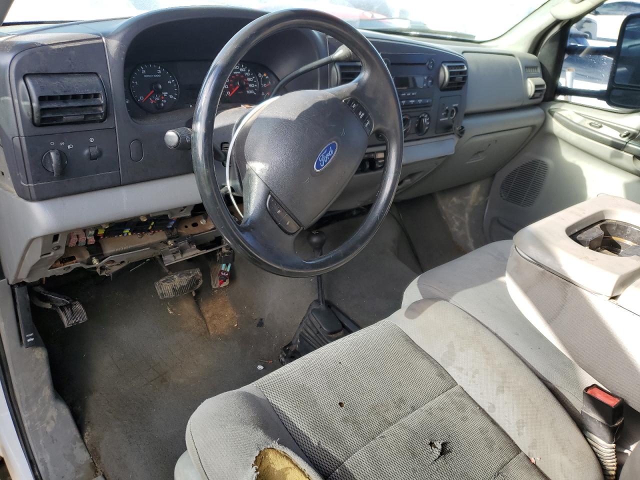 2006 Ford F250 - Image 8