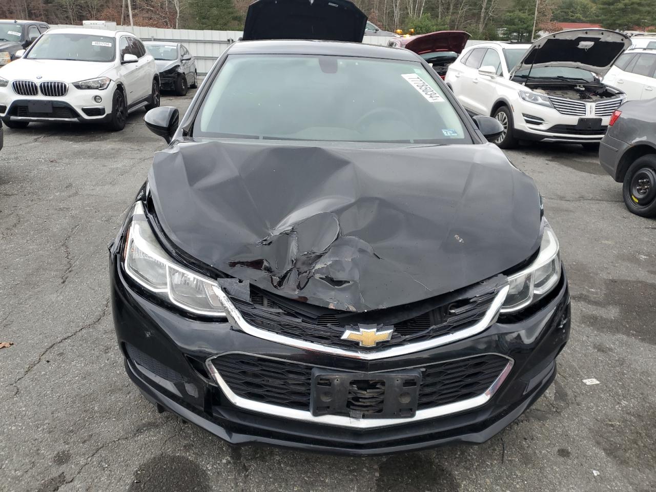 2017 Chevrolet Cruze - Image 5