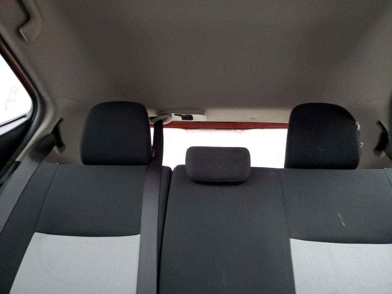 2012 Toyota Prius - Image 10