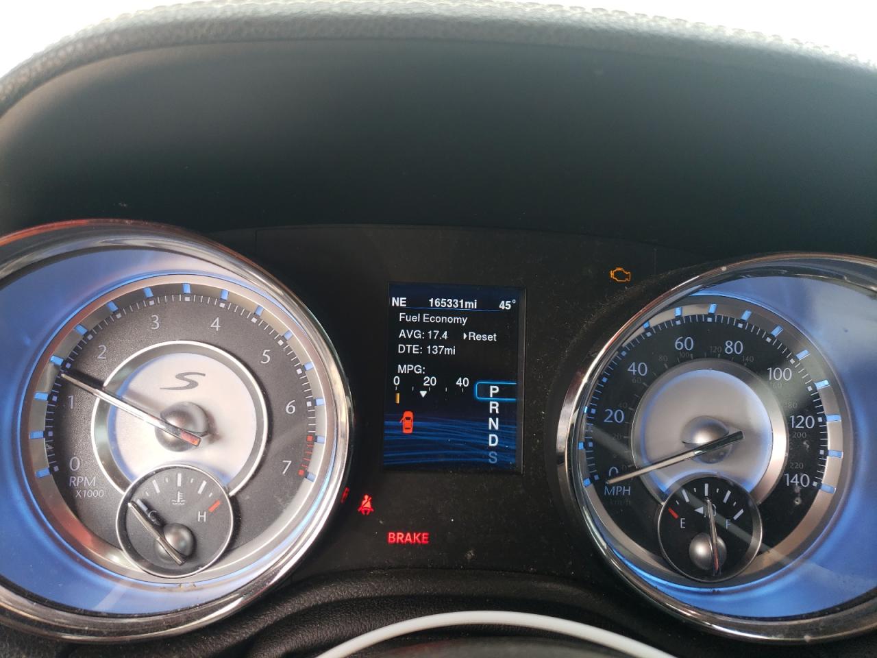2014 Chrysler 300 - Image 9