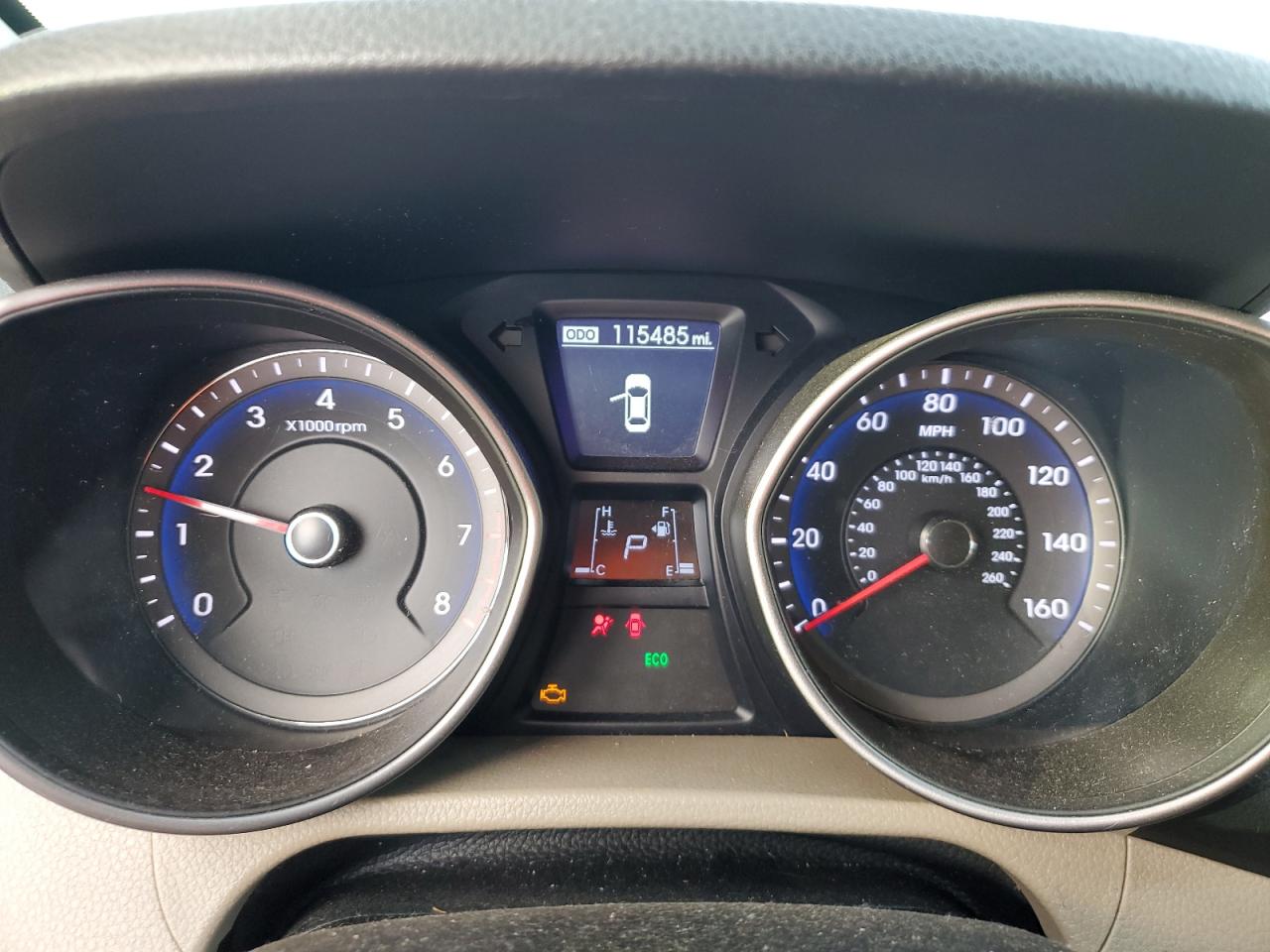 2016 Hyundai Elantra - Image 9