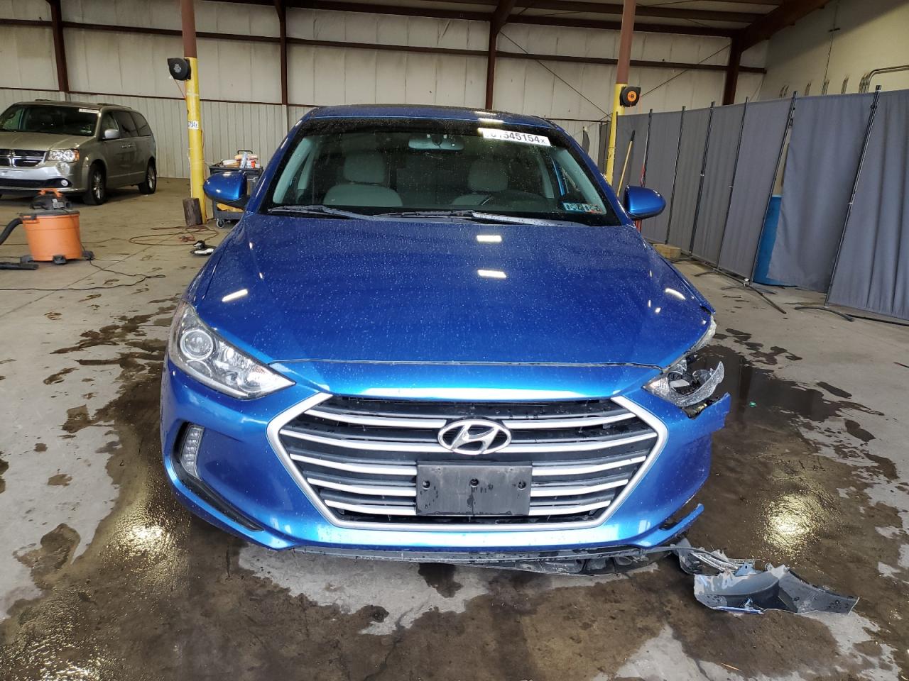 2018 Hyundai Elantra - Image 5