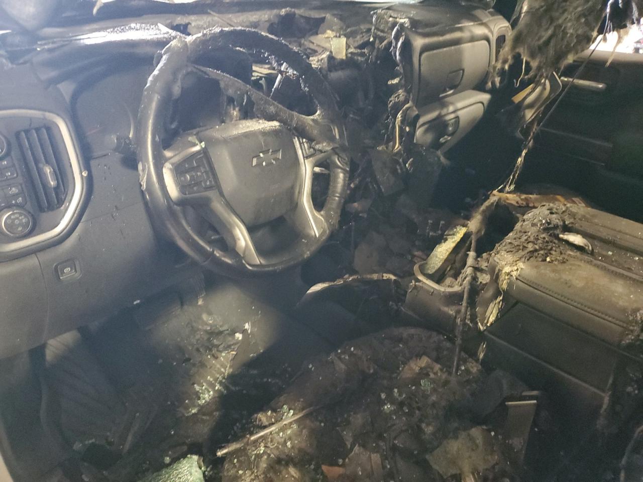 2021 Chevrolet Silverado - Image 8