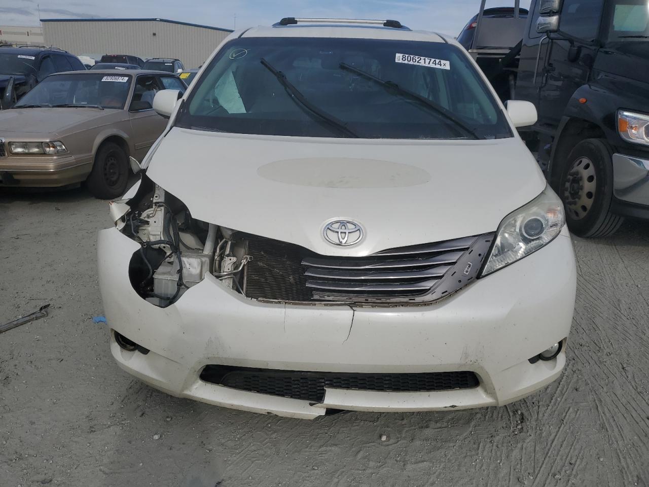 VIN 5TDYK3DC8GS764608 2016 TOYOTA All Models no.5