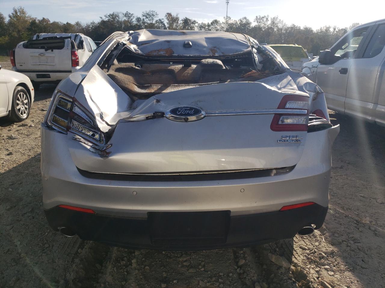 2014 Ford Taurus - Image 6