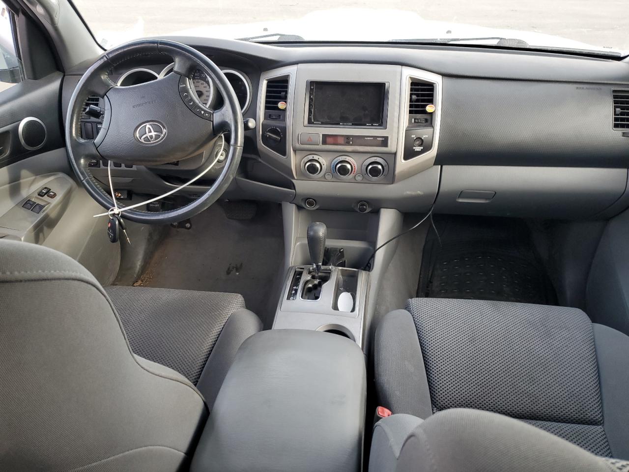2006 Toyota Tacoma - Image 8