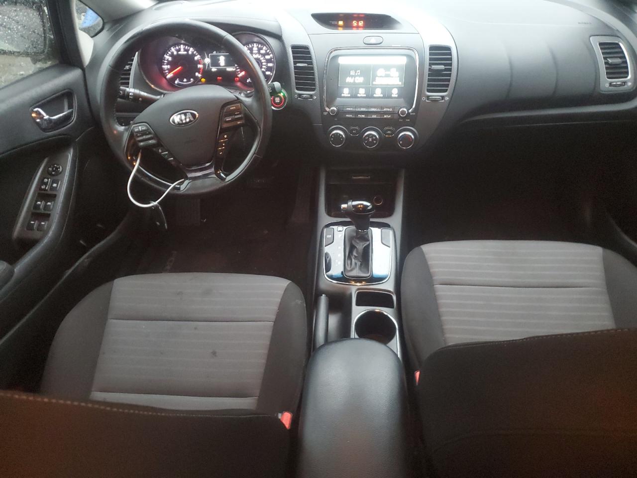 2018 Kia Forte - Image 8