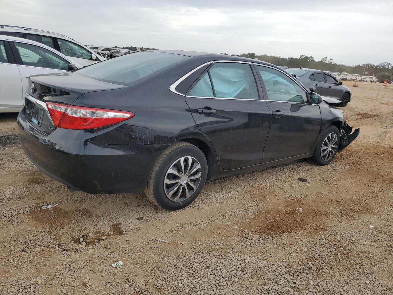 VIN 4T4BF1FK7GR544392 2016 TOYOTA CAMRY no.3