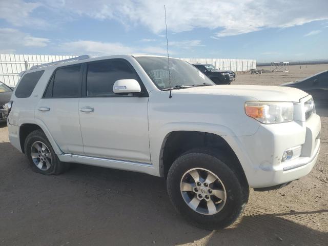 Паркетники TOYOTA 4RUNNER 2013 Білий