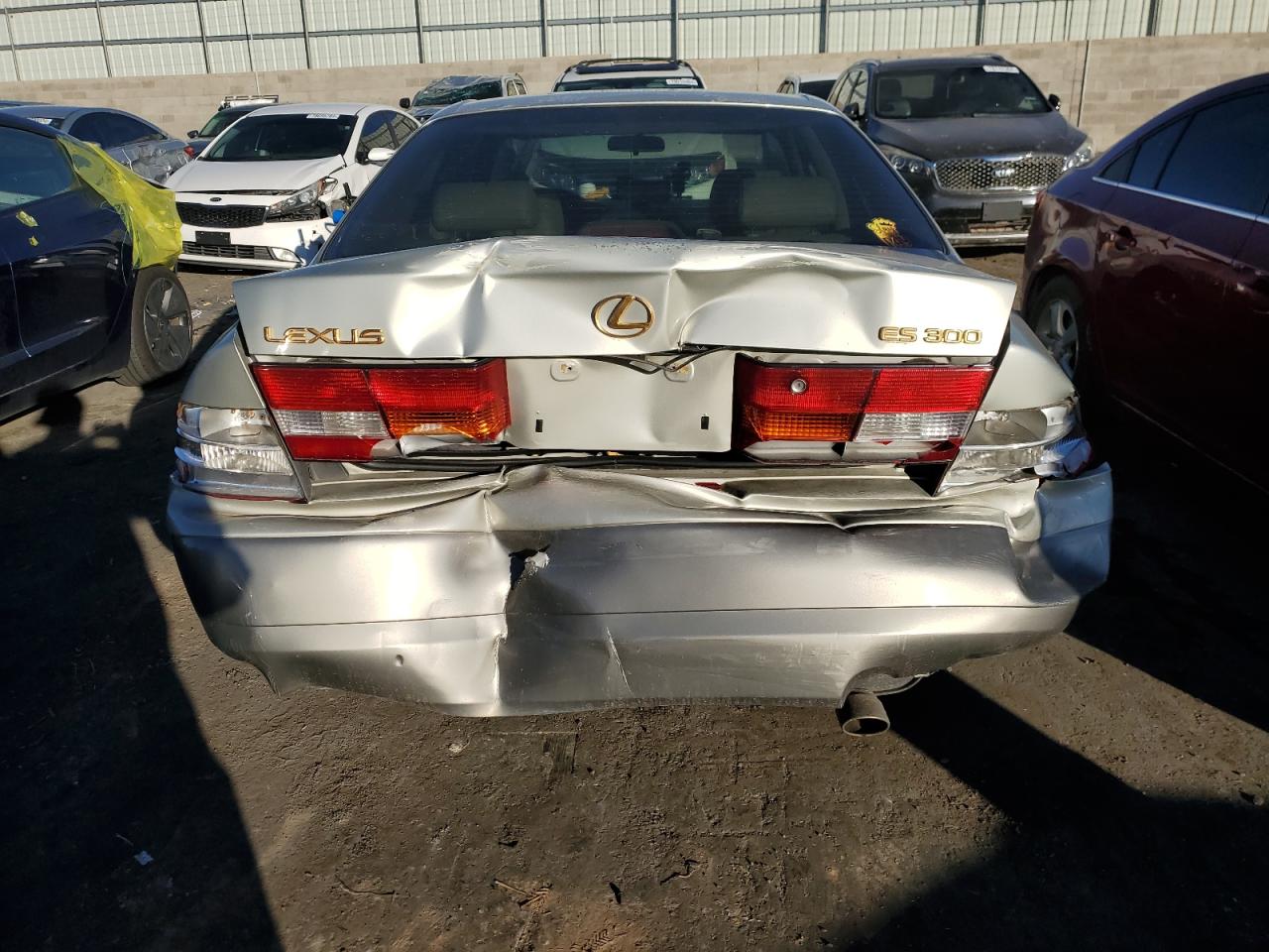 1997 Lexus Es 300 VIN: JT8BF22G1V0059609 Lot: 79002384