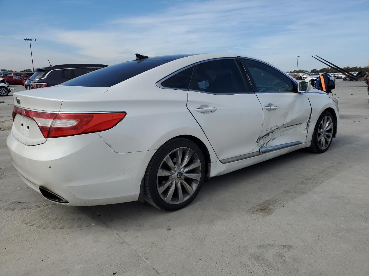 VIN KMHFH4JGXDA245793 2013 HYUNDAI AZERA no.3