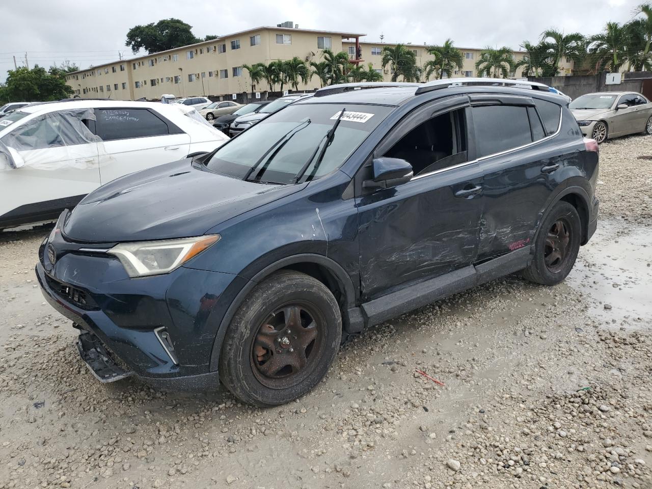 2018 Toyota RAV 4 - Image 1